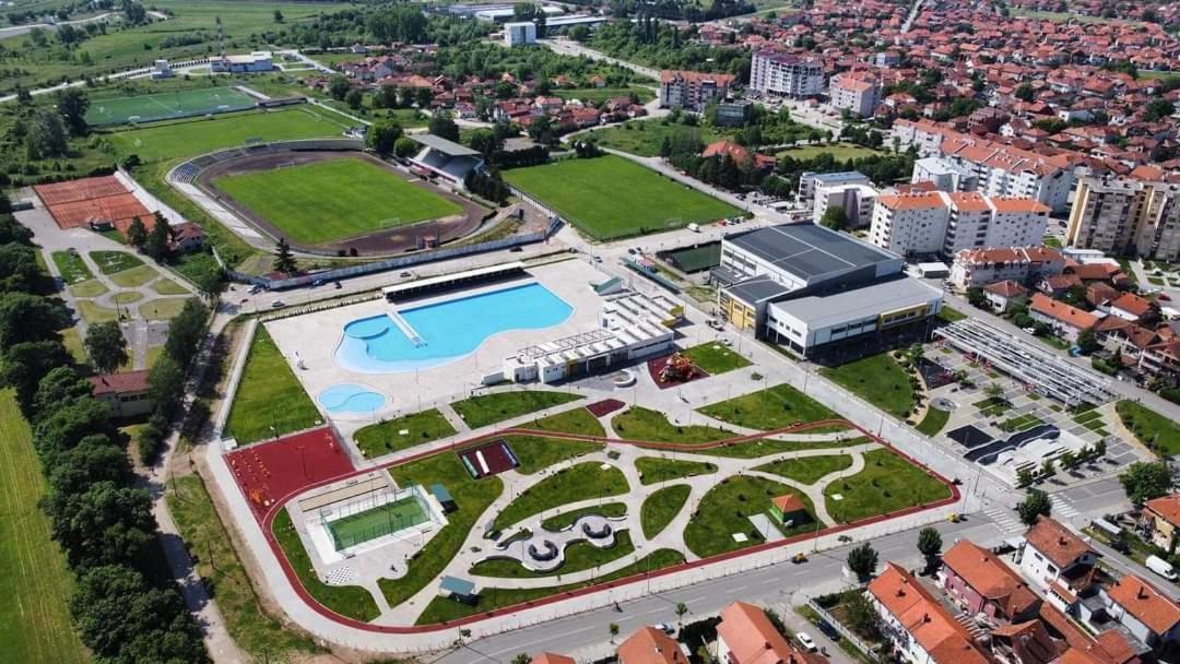 Black And White Pirot Exterior foto